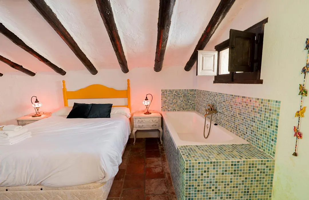 Hotel Rural Alqueria de los lentos-1